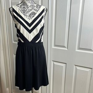 Cynthia Rowley Black White Chevron Mini Dress Sleeveless M